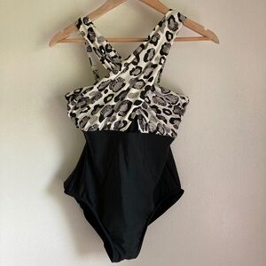 Miraclesuit Women’s one piece swimsuit